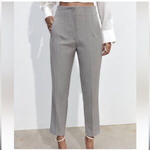 ZARA High Waisted Cropped Trouser Pants / Size L
